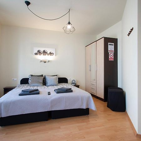 Lucsony Apartman Mosonmagyaróvár Eksteriør bilde