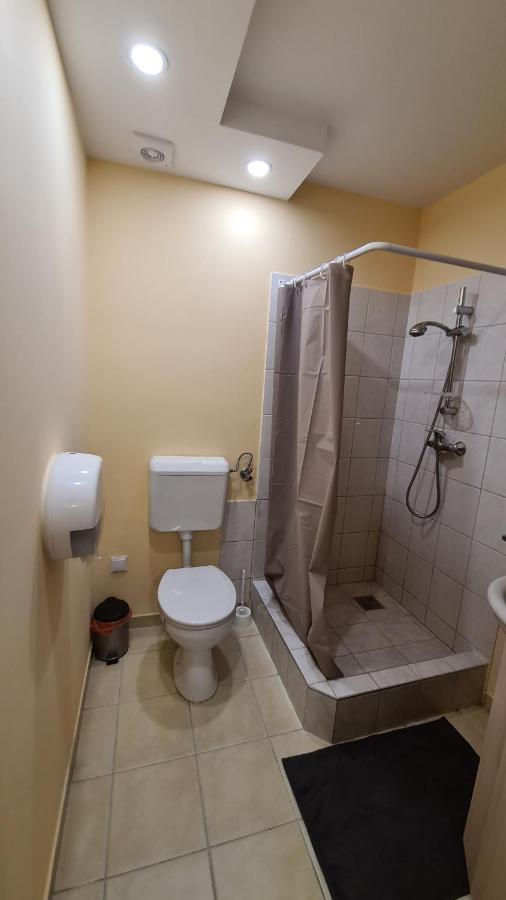 Lucsony Apartman Mosonmagyaróvár Eksteriør bilde