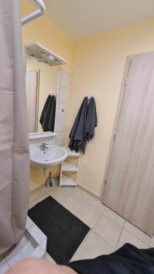 Lucsony Apartman Mosonmagyaróvár Eksteriør bilde