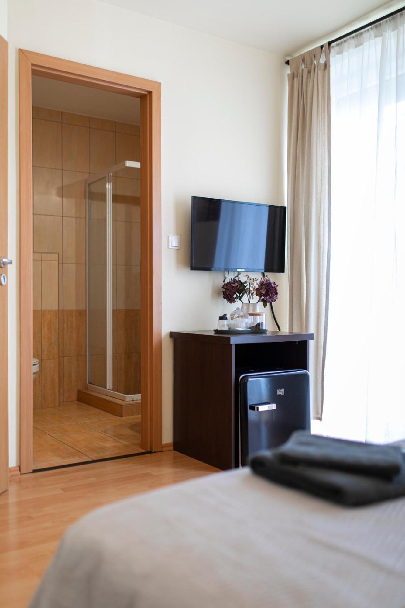 Lucsony Apartman Mosonmagyaróvár Eksteriør bilde